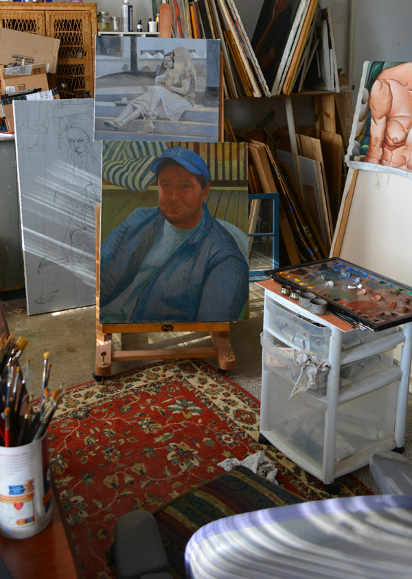 Interesting light in the studio. In the background, you can see the drawing for a new painting.